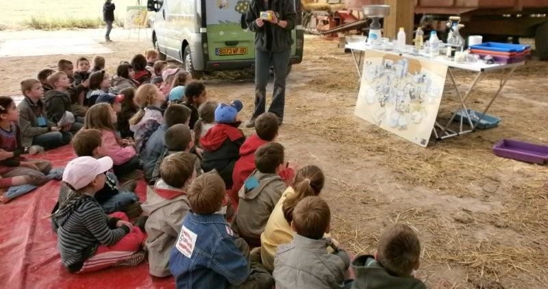 Partagez avec nous quelques-unes sorties réalisées cette année : Le bois de Creuse, la ferme d'antan, le parc de Thoiry, le voyage à Canterbury en Angleterre...