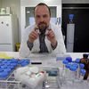 Un vaccin curatif du sida testé sur l'homme à Marseille