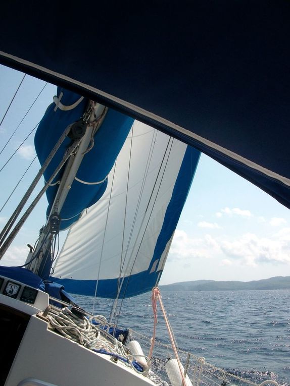 Marie-Françoise, Liliane et Robert, début septembre. de Chalkis aux Sporades.