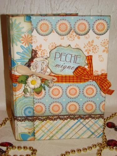 <p>Boîtes, pots, cadres, répertoires, etc.</p>
<p><strong>CLIQUER SUR LES IMAGES POUR AGRANDIR</strong></p>