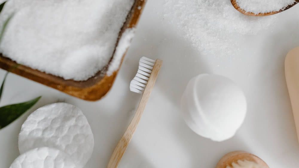 Entretien et nettoyage brosse a dent