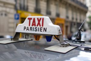 Mobilisation des taxis contre les messages...