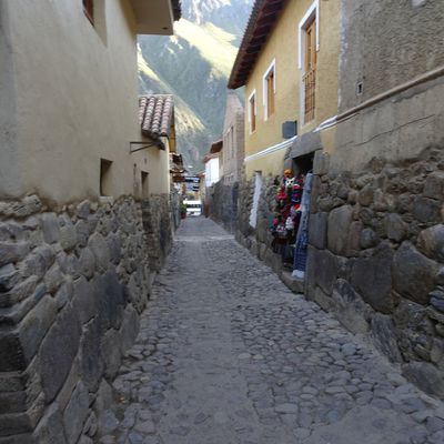 Ollantaytambo, village et forteresse inca, et la marche vers Aguas Calientes