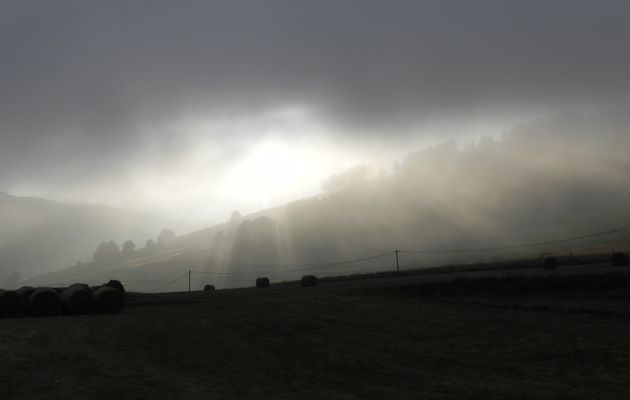 Un soleil couchant, même au milieu de l'obscurité, c'est toujours de la Lumière !