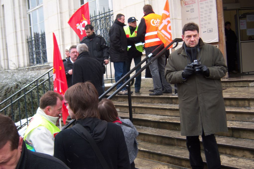 Rassemblement pour le maintien de notre industrie dans le territoire Soissonnais.