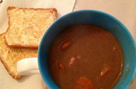 Soupe de lentilles, lardons et carottes de Lily Paddle
