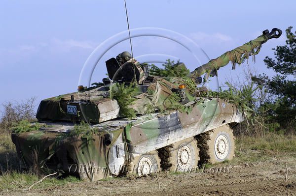 Sélection de photos prises lors de divers reportages au profit de nos forces armées : Terre, Mer, Air.