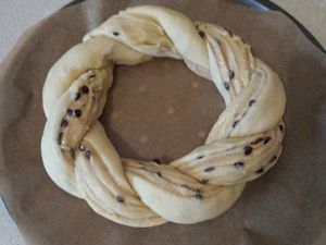 KRINGLE ESTONIEN CREME D'AMANDE ET PEPITES CHOCOLAT