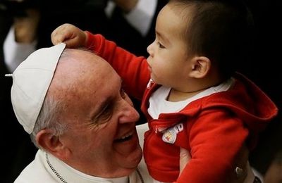 Noël, une joie pour toute la vie du chrétien a dit le pape à la paroisse San Giuseppe all'Aurelio