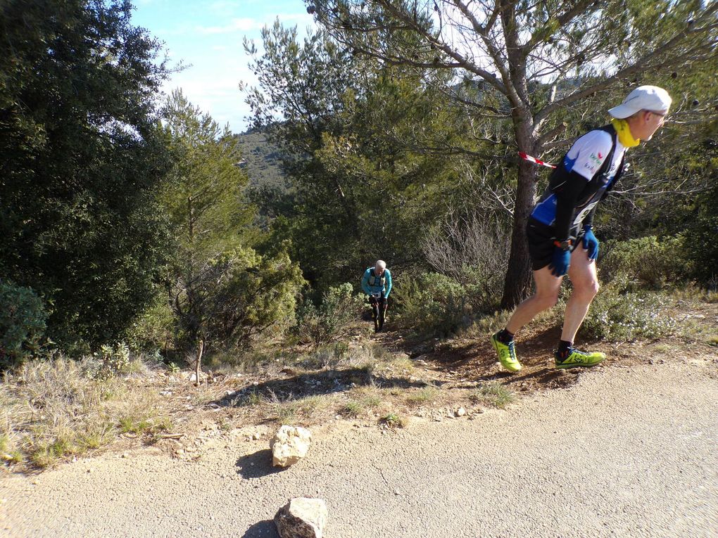 Passage des coureurs du 17km à la grande Etoile