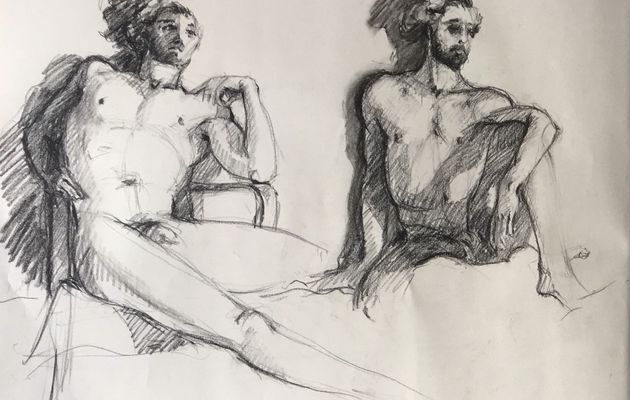 Jeune homme athlétique au modèle vivant