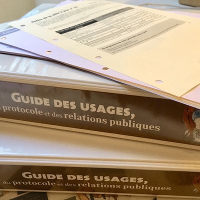 Une nouvelle mise à jour de mon grand Guide des usages et du Protocole !