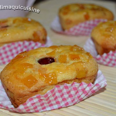 Minis cakes aux cerises et écorces d'oranges confites