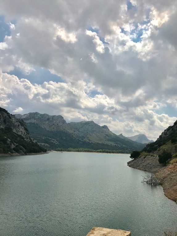 Promenade dans l'arrière-pays, de Soller à Lluc en passant par les lacs