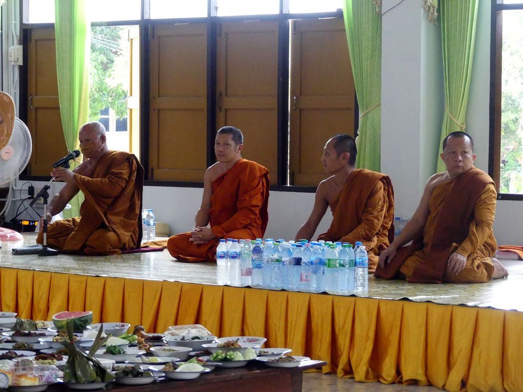 Rituel bouddhiste pour les défunts : Bạng Sakoun Atthi Songkran
