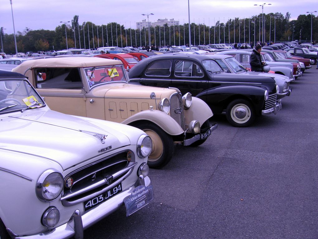 Salon-Automedon-2010 Le Bourget
Exposition Motos et voitures anciennes et de collection