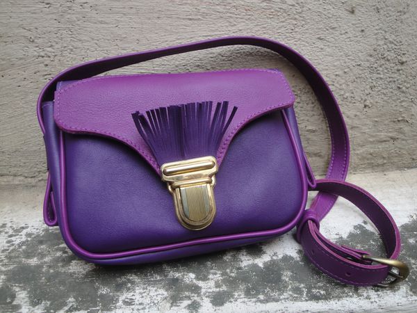 Sac mauve et violet, fermeture cartable