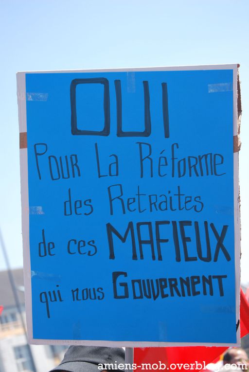 Voir l'article correspondant : "Grèves et manifestation à Amiens - Jeudi 24 juin 2010"