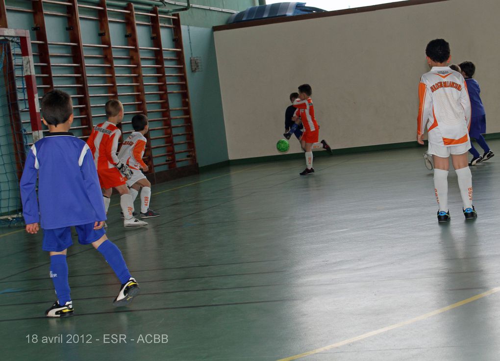 Visite des U7, U8 et U9 de l'AC Boulogne Billancourt, en stage à Châteaulin, à leurs homologues de
l'Etoile Saint Roger.