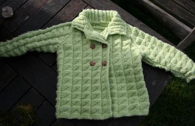 Petit gilet pistache...pour enfant sage