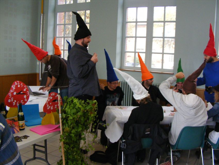 Dans le cadre du festival "Grenade... Pavée de Légendes", édition 2009, les jeux familiaux, notamment "Nains & Jardins"