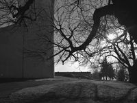 Notre-Dame du Haut - Ronchamp - brume en noir et blanc