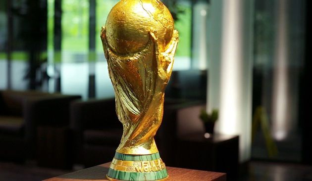 Le trophée de la Coupe du Monde va embarquer ds une superbe mallette Louis Vuitton !