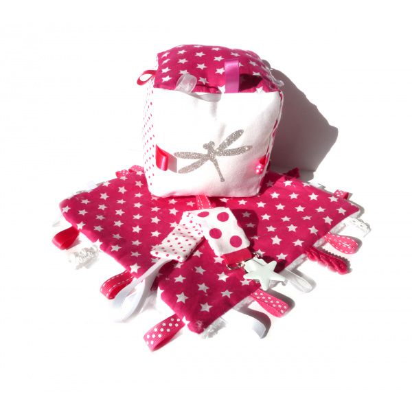 sweet baby box Crapaud Chou fushia, boite textile pour bébés cube de jeu, attache tétine, doudou