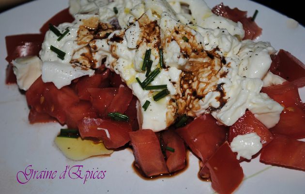 Salade de Tomates à la Burrata Pugliese