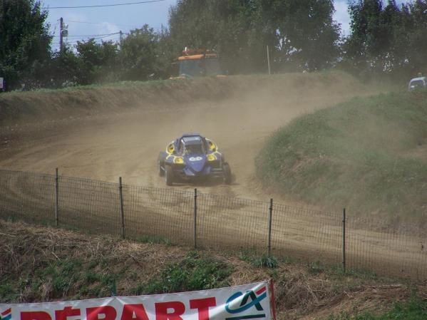 Les 26 et 27 juillet 2008 à Saint-Georges-de-Montaigu (85), épreuve du Championnat de France d'autocross comptant pour le Challenge Bernard Seiller.