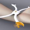 منحت شركة “إنتل” الإثنين مجموعة قامت بتطوير سوار إلكتروني يتحول إلى طائرة بدون طيار مزودة بكاميرا،