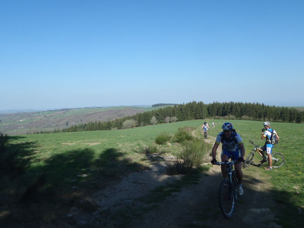 Photos du Roc Laissagais 2011, WE Club avec de la bonne humeur pendant 48h (merci Nico pour l'organisation)