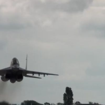 MiG-29 extreme low pass