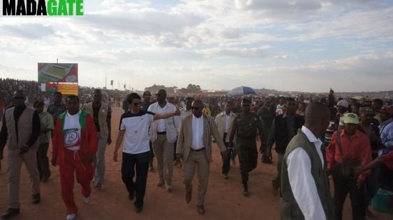 le Président Andry Rajoelina, a procédé à la pose de la première pierre du futur Temple de Rugby. Photos: Harilala Randrianarison