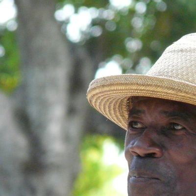 Voyage: à Ch?teau, habitants et paysages