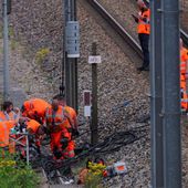 Sabotages en France: le réseau ferroviaire reprend, la fibre optique visée