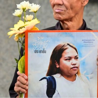 Tajlando: la morto de aktivulino post malsatstriko estigas emocion, enketo estas malfermita
