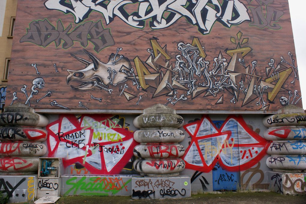 Album - Graffitis-Dept-77-tom-007