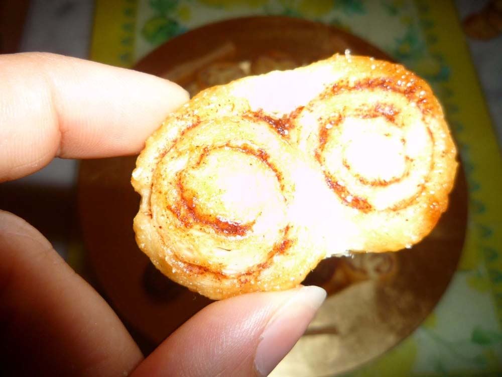 Moi une bouche à sucre ? Mais qu'est ce qui vous fait dire ca ??????