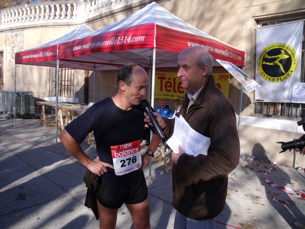 Une Randonnée Pédestre de 7.7km, des courses enfants dans le parc du Gd Séminaire et un Mini Trail de 9.2km qui domine Marseille et la réserve du Vallon Dol... 
Le tout dans le cadre du TELETHON 2011.