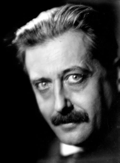 Georges BERNANOS est né le 20 février 1888.