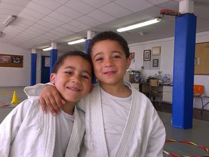 POUR LES ENFANTS LE BIENFAIT DU KARATE