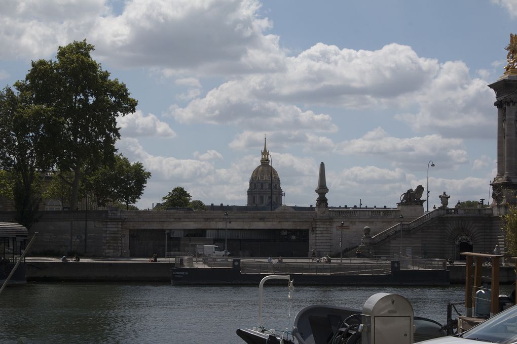 Du Louvre aux Chaps Elysées par les voies de berge