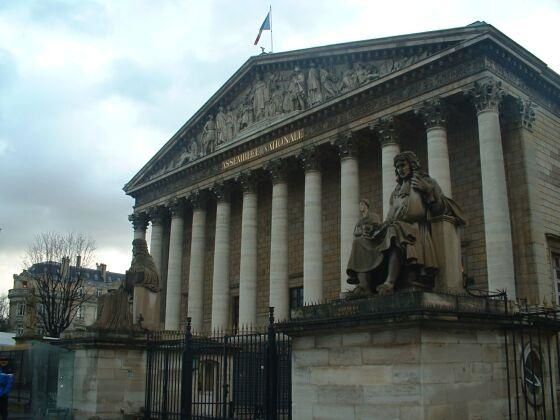 Les militants de la 9&egrave;me se sont rendus &agrave; Paris pour un voyage d'&eacute;tude de deux jours. Au programme : la visite de l'Assembl&eacute;e Nationale en compagnie du d&eacute;put&eacute; Bernard Schreiner, le QG de campagne de Nicolas Sarkozy, et le minist&egrave;re des Finances &agrave; Bercy