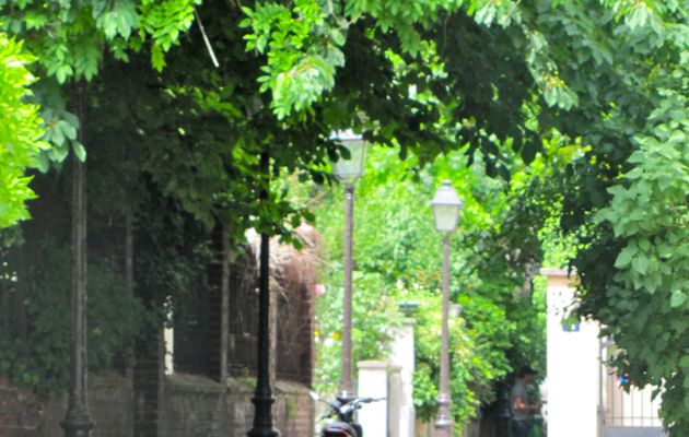 Un passage à Menilmontant