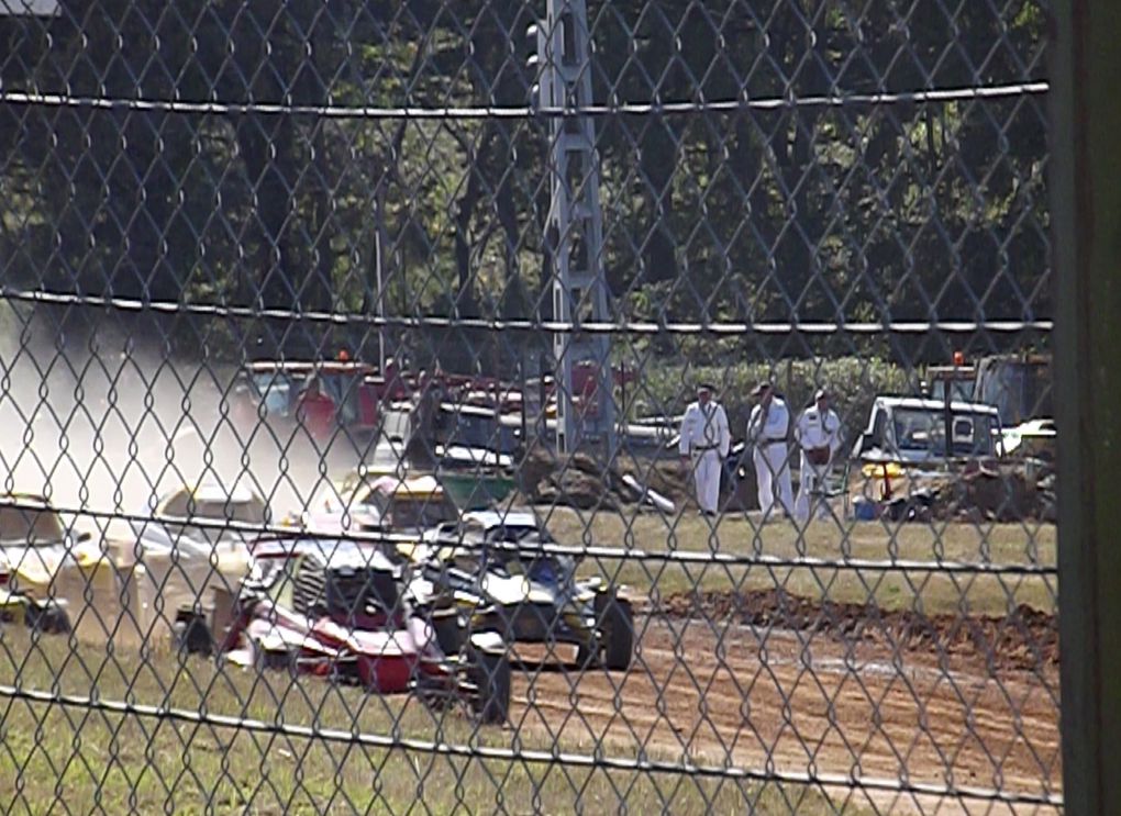 Les 29 et 30 septembre 2012 à Bourges (15), dixième épreuve du Championnat de France d'autocross.