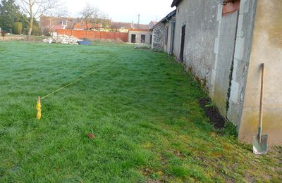 Préparation de la terrasse derrière la maison (Mars 2014)