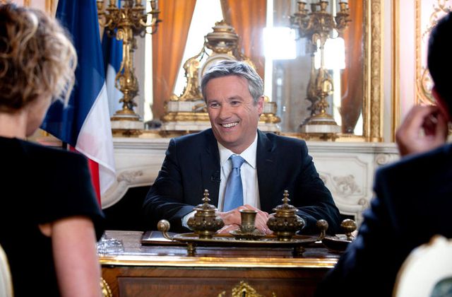 Bonsoir monsieur le Président...Dupont-Aignan...