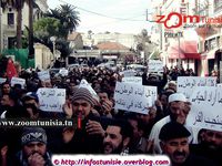 باجة منذ قليل : مسيرة شعبية تحت شعار نبذ العنف و تونس مع الشرعية