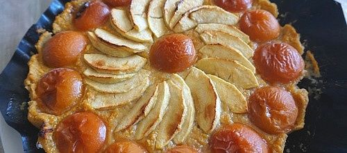 Tarte aux pommes et abricots sans pâte